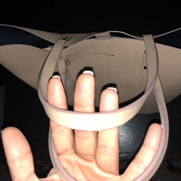 Cole Haan large leather tote - Picture 5 of 6